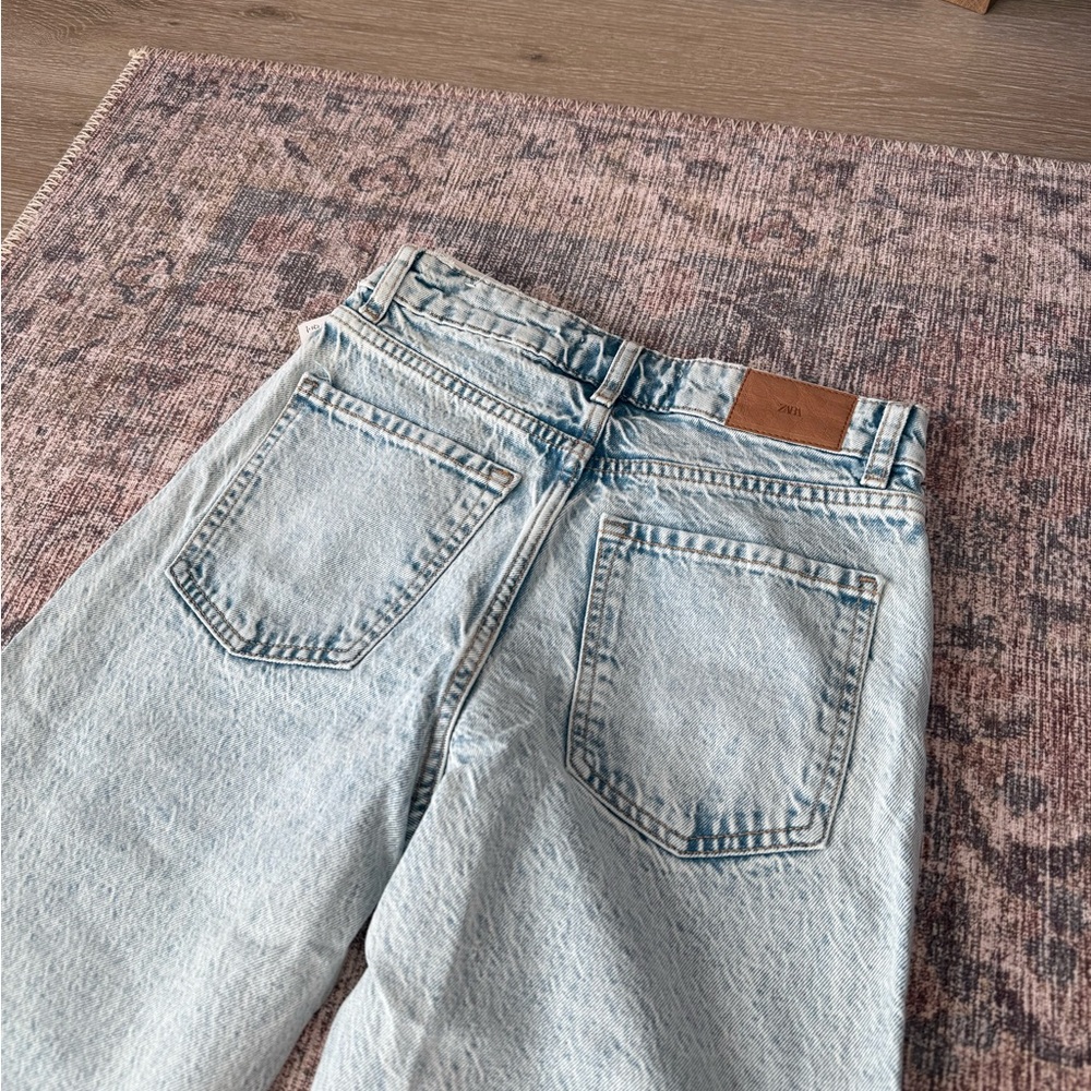Zara Light Blue Denim Jeans USA SZ 0 NWT